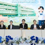 ประชุมผู้ปกครองและรับมอบตัวนักเรียน ม.1 และ ม.4