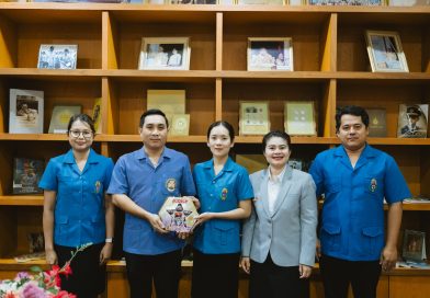 ต้อนรับ ครูชญานินทร์ เบ้าพิมล ครูกลุ่มสาระการเรียนรู้ภาษาต่างประเทศ(ภาษาจีน) ต้อนรับ ครูชญานินทร์ เบ้าพิมล ครูกลุ่มสาระการเรียนรู้ภาษาต่างประเทศ(ภาษาจีน)